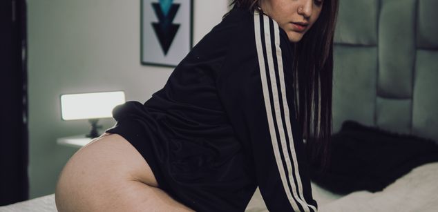 Model - Sarah Lover naked