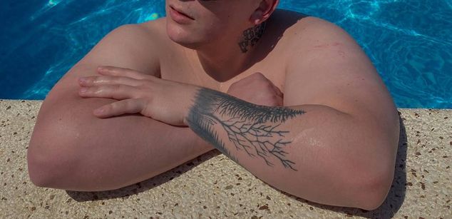 Model - Oliver_Scarface cum