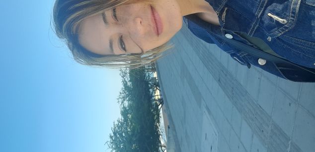 Model - Ana Mod findom