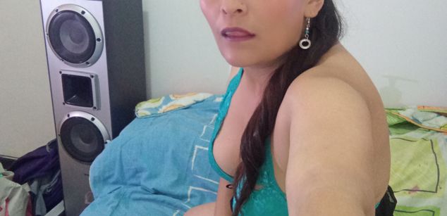 Model - hotchocolati anal