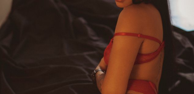 Model - Julieta Page NEW SKYPE ID cuckold