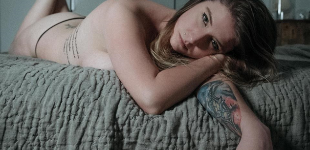 Model - Layla Lush squirt