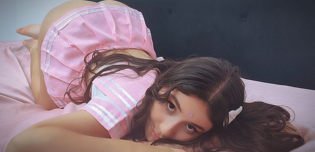 Model - AllieRousse feet