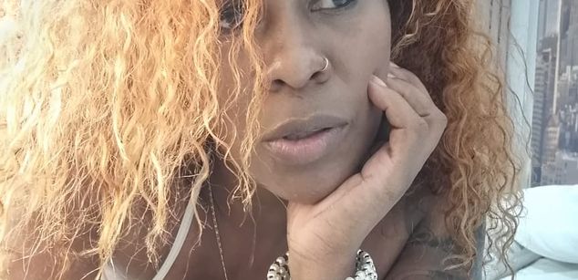 Model - kmaliaross dildos