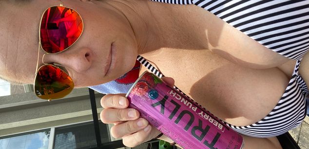 Model - Wetmom38 squirting