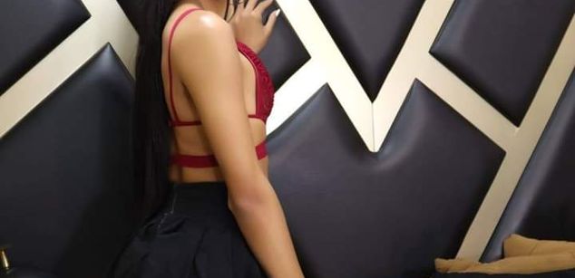 Model - ariadna nahala woman