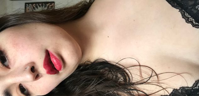 Model - Mulanlove strip