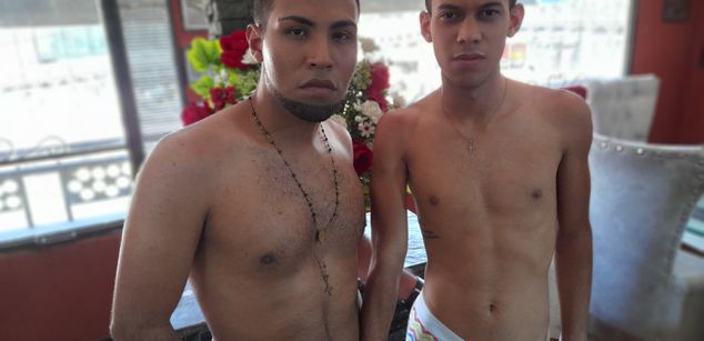 Model - luc_and_mathy play