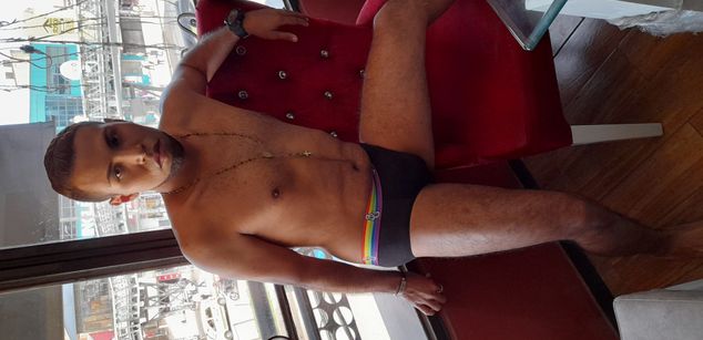 Model - luc_and_mathy play