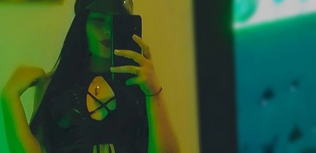 Model - Gabriela teen