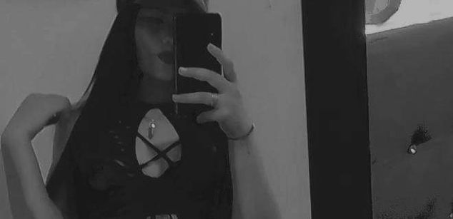 Model - Gabriela teen