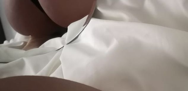 Model - Shannon colombian