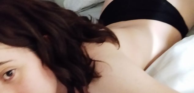 Model - Flowa sexting