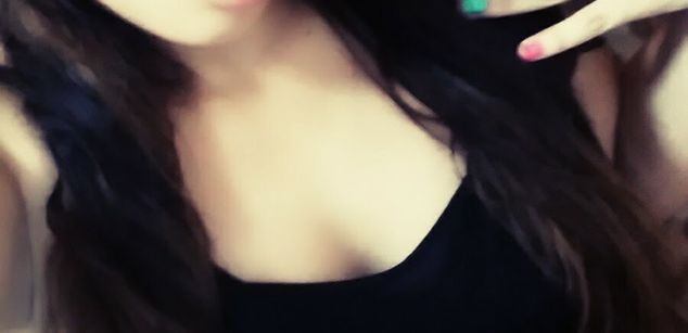 Model - MelanyHot delgada