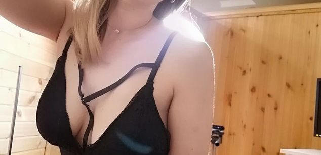 Model - KristinaVegasss dance