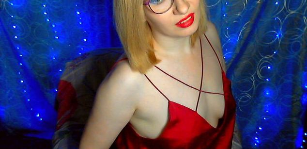 Model - Paulina Sunny realcum