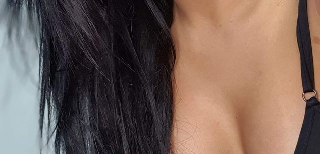 Model - Jane Wilde bigboobs