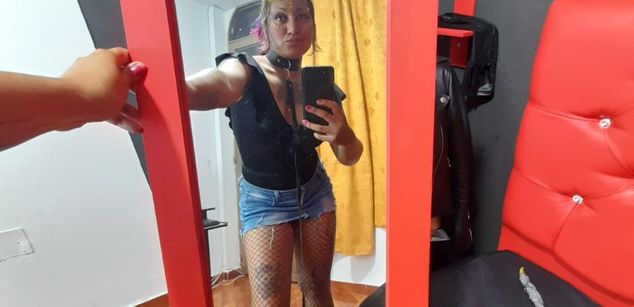 Model - AnnieAndAtenea dom