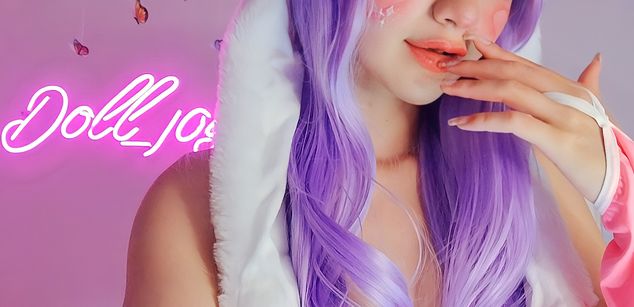 Model - Ms.Pickles squirt