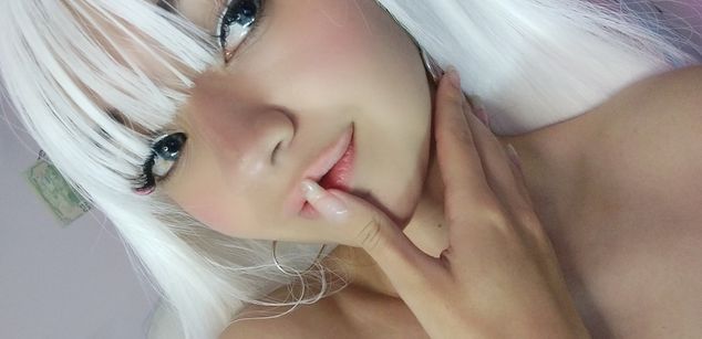 Model - Ms.Pickles squirt