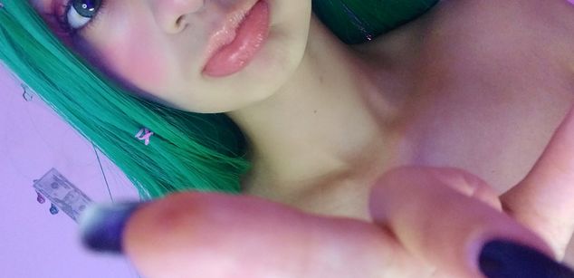 Model - Ms.Pickles squirt