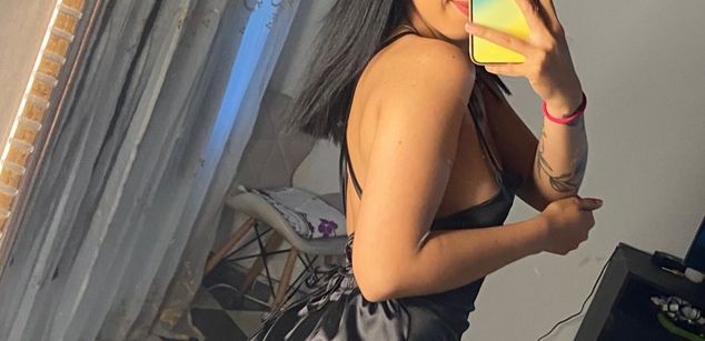 Model - Nicole Clark squirt