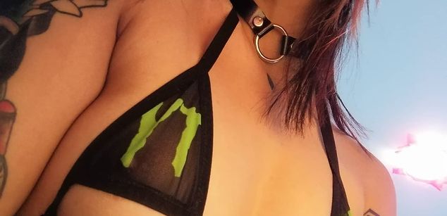 Model - FEET ADDICTION bdsm