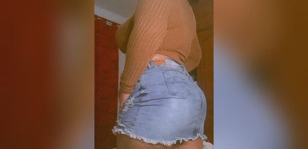 Model - karencita_Rose feet