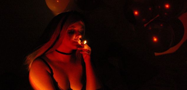 Model - santyLisa domination