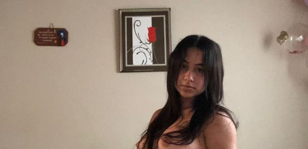 Model - Chloe Queenie sph