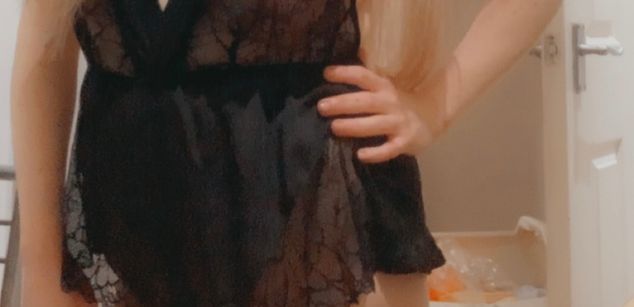 Model - Unfaithful-housewife Busty