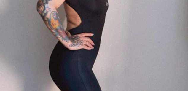 Model - Delfinlana latina