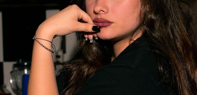 Model - Charlotte Parker masturbation