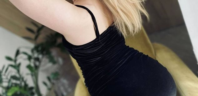 Model - ChloeMoy bigass