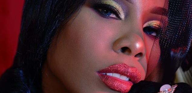 Model - Ashanty D.Brown ass