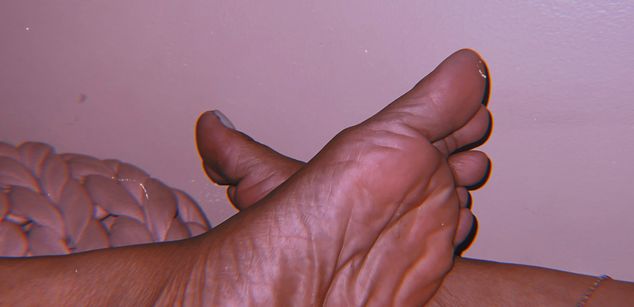 Model - Diorsia Ebony