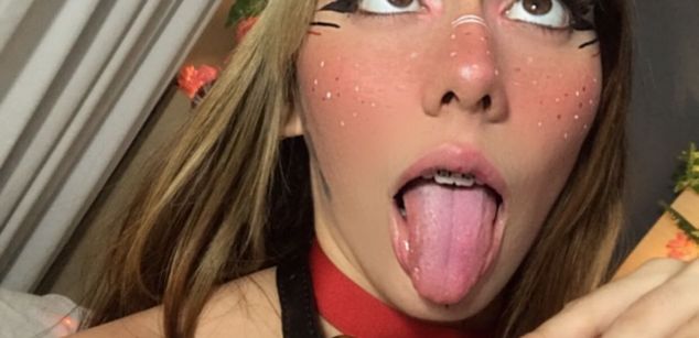 Model - Kami Cat squirt