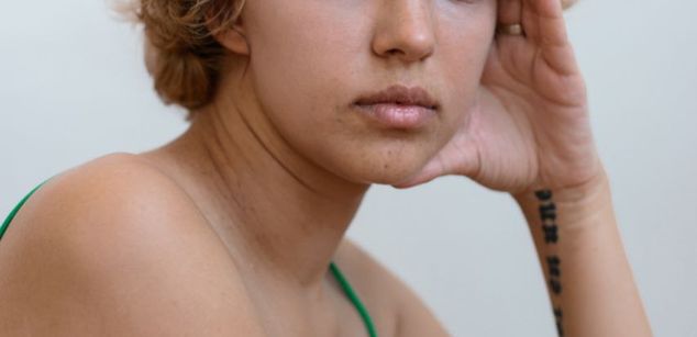 Model - HotZlata communication