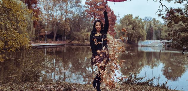 Model - BeckyShine mature