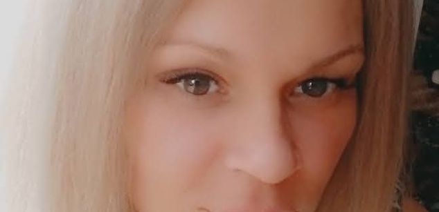 Model - Julia Mur speak