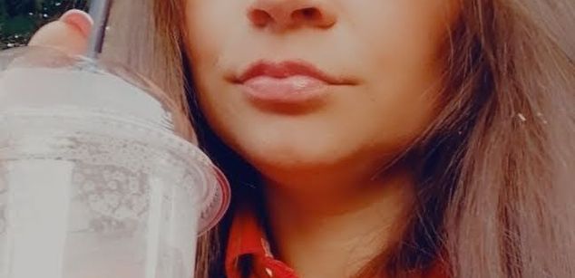 Model - Julia Mur speak