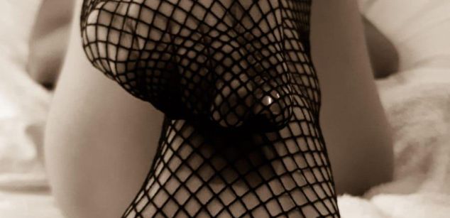 Model - Raquel Cruz naked