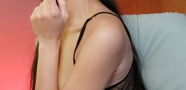 Model - Raquel Cruz naked