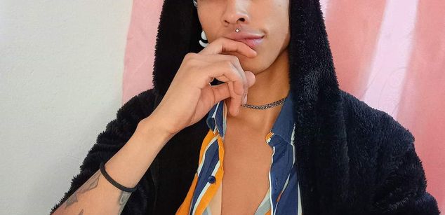 Model - Andrew Chaotic gay