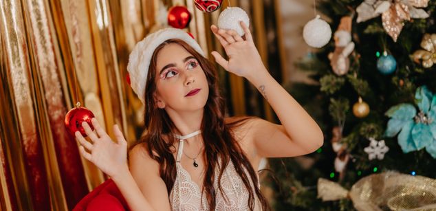 Model - Mila Stone domination