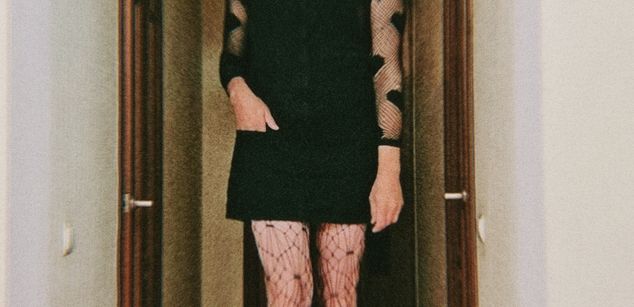 Model - Dasha Blonde