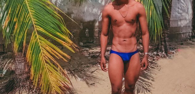 Model - leonarboy cum