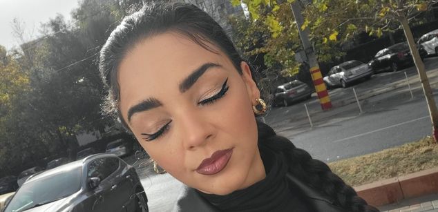 Model - Bambi Love findom