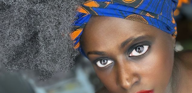 Model - Roxiiee worship