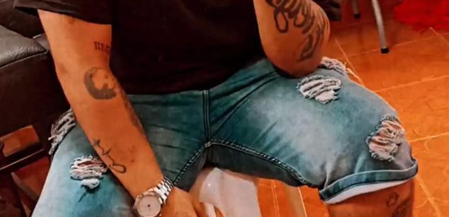 Model - Joel_Salazar pussy